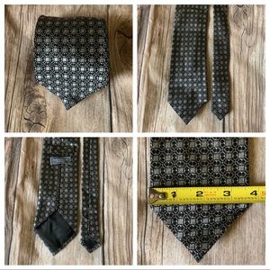 Montebello Made in Italy Tie 
Excellent Pre-Owned Condition